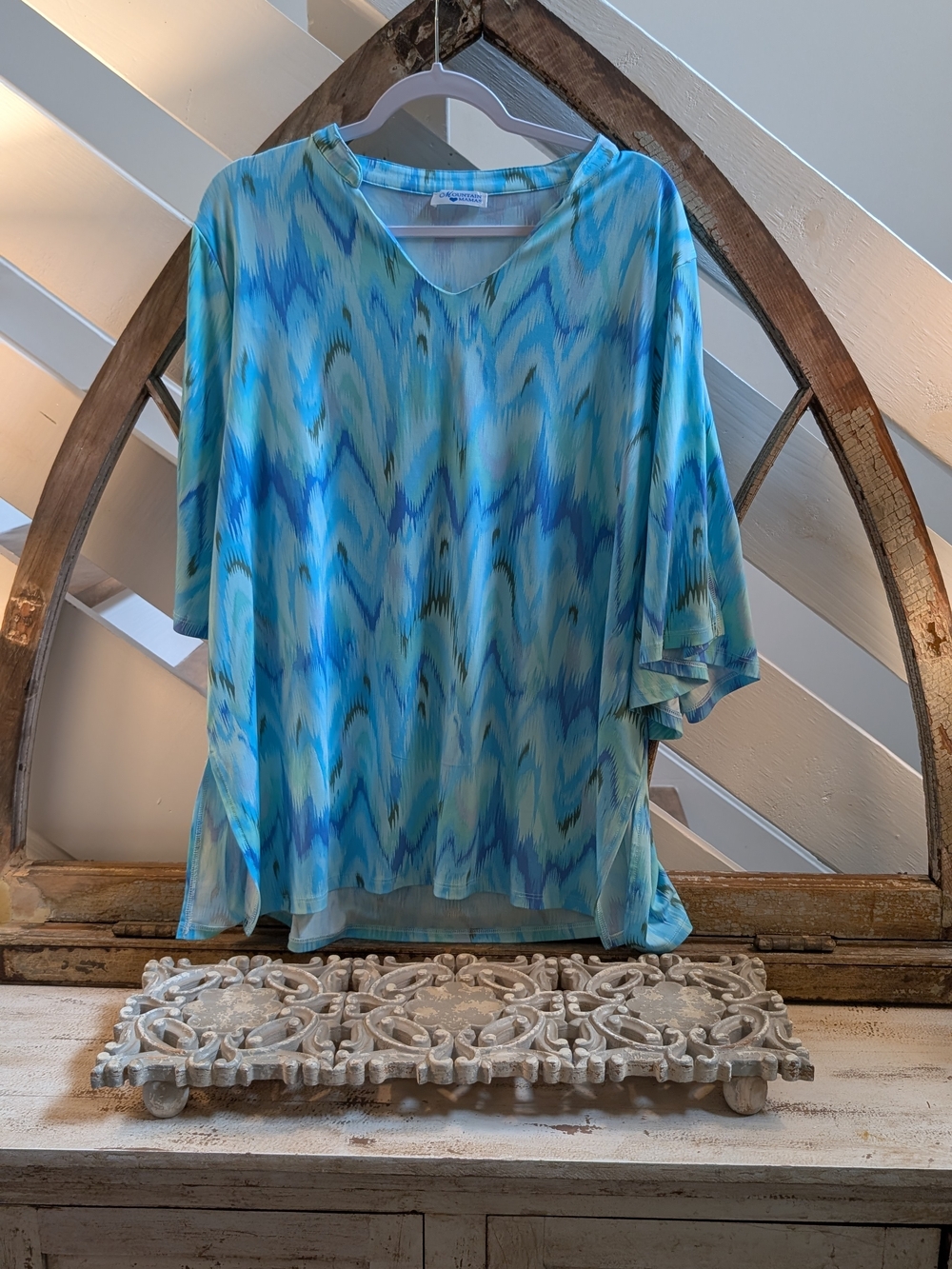 Lightweight Blue Wave-Print V-Neck Blouse